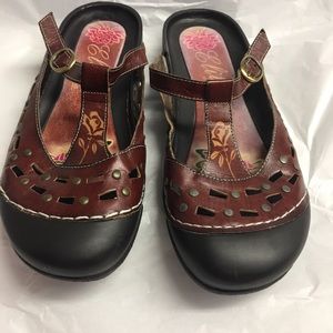 Elite by Corkys Woman’s Bumper Toe Slip On Size 10